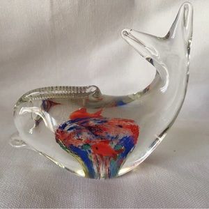 Paperweight Fish reef inside Dolphin